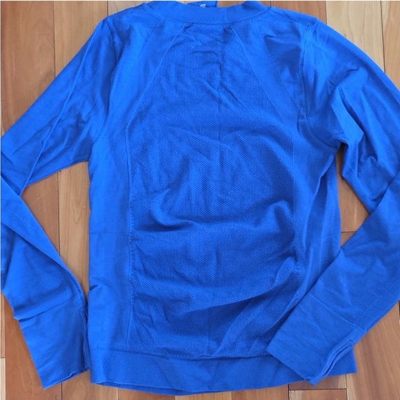 Athleta Women's Foothill Ascent Long Sleeve Tops - Gray, Orange/Red, Blue - Picture 7 of 9